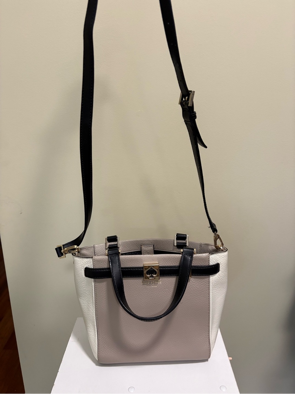 Kate Spade Two-Tone Top Handle Leather Bag - Picture 5 of 6